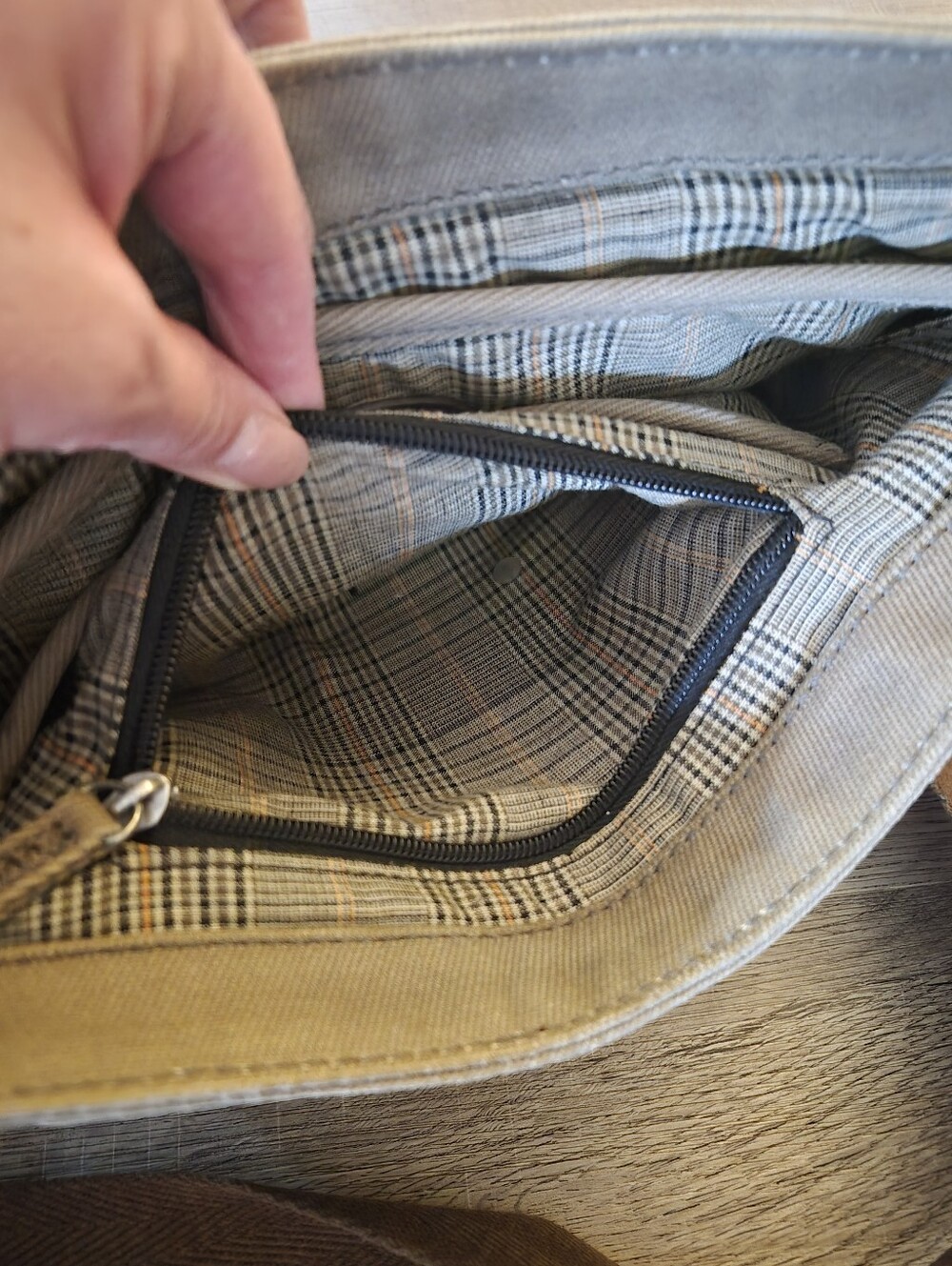 Fossil Rugged Canvas Messenger Bag - Picture 7 of 12